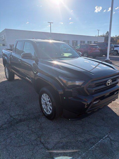 New 2026 Toyota Tacoma SR5 AWD/4WD image 3