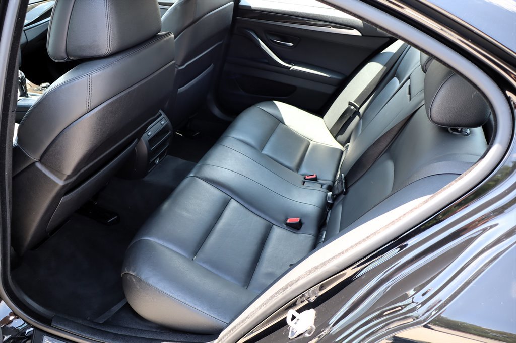 Used 2013 BMW 550i Sedan RWD image 19