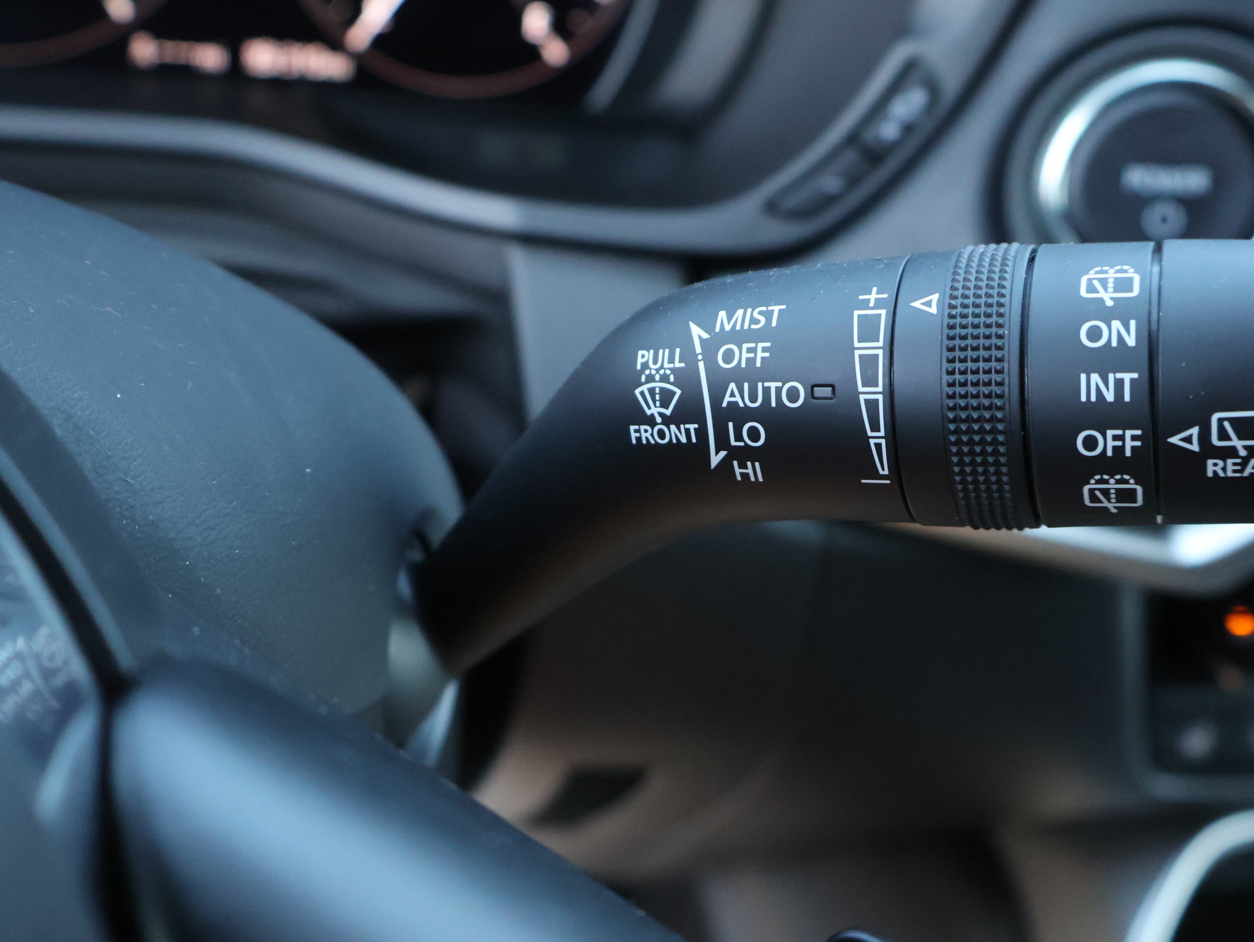 Used 2025 MAZDA CX-70 Plug-In Hybrid w/ Premium Plus AWD/4WD image 47