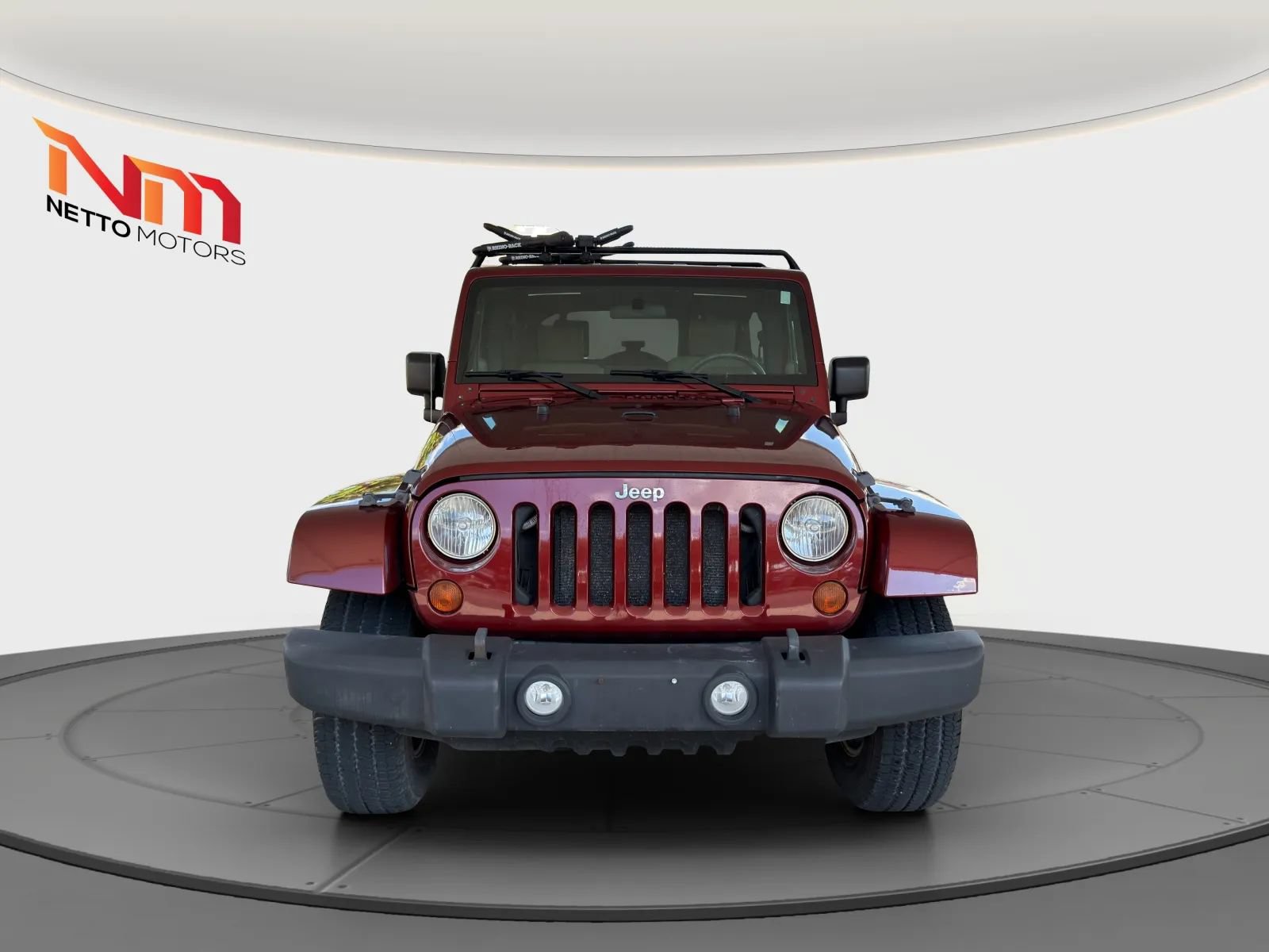 Used 2010 Jeep Wrangler Unlimited Sahara w/ Dual Top Group AWD/4WD image 10