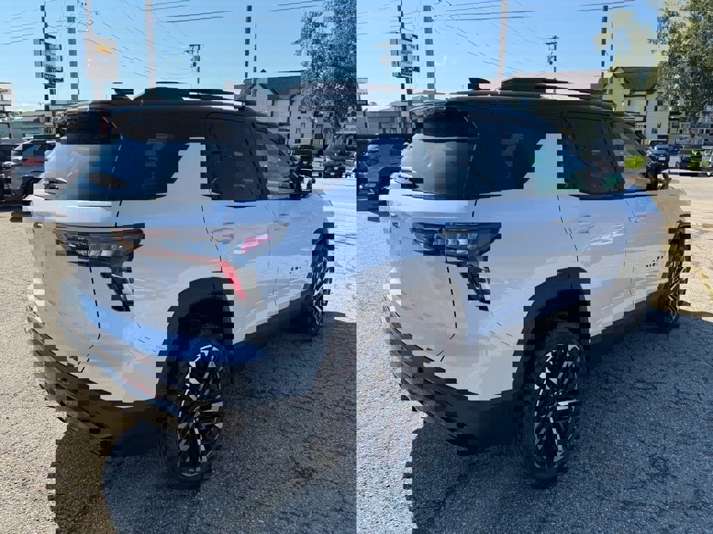 New 2026 Chevrolet Equinox RS w/ Convenience Package III image 7