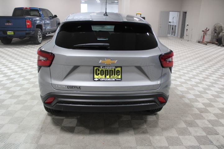 New 2026 Chevrolet Trax LS w/ LS Convenience Package image 10