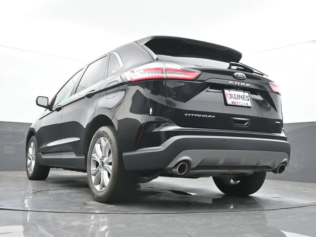 Used 2022 Ford Edge Titanium w/ Equipment Group 301A AWD/4WD image 36