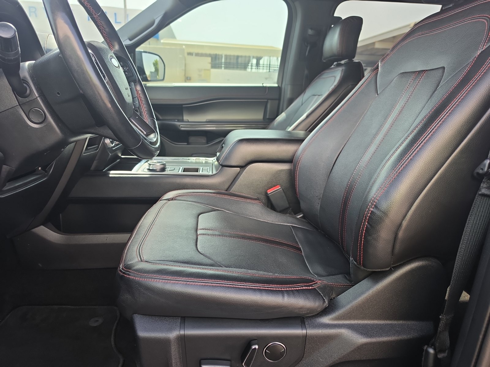 Used 2019 Ford Expedition Limited w/ Equipment Group 303A RWD image 17