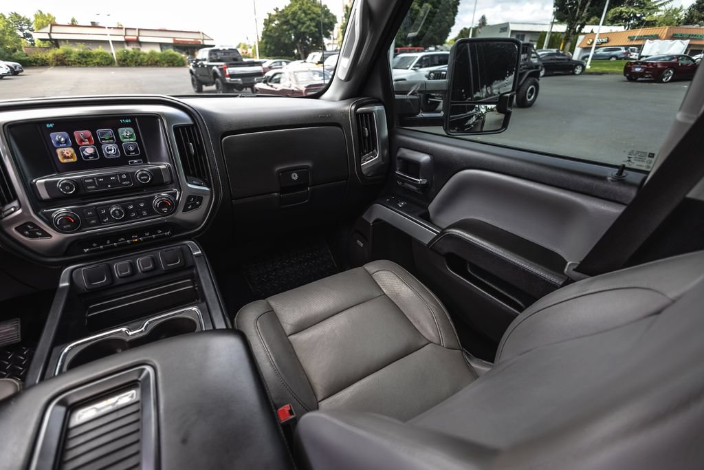 Used 2017 Chevrolet Silverado 3500 LTZ w/ Midnight Edition AWD/4WD image 24