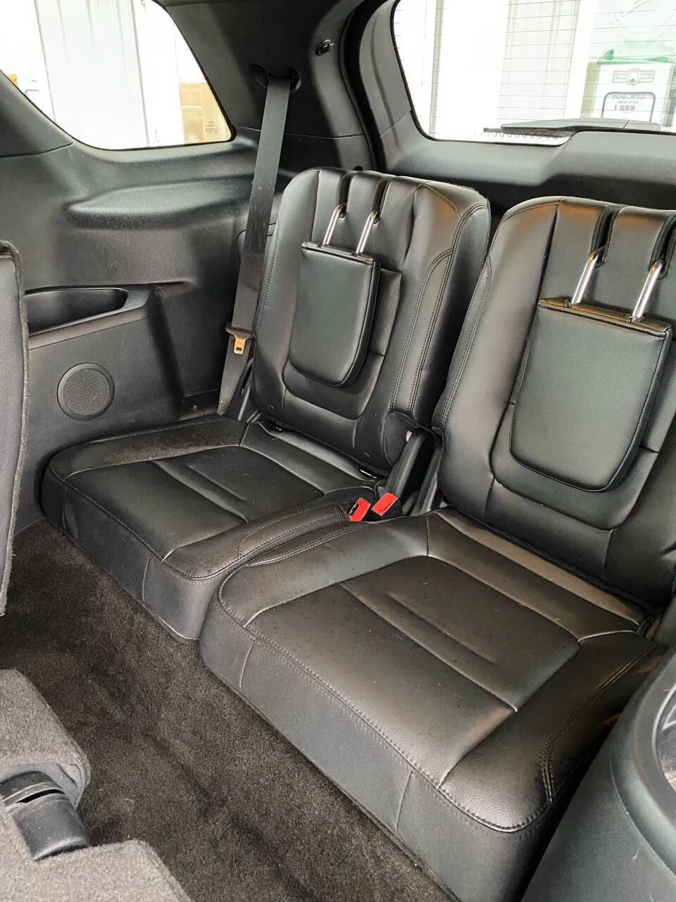 Used 2016 Ford Explorer XLT w/ Equipment Group 202A image 28