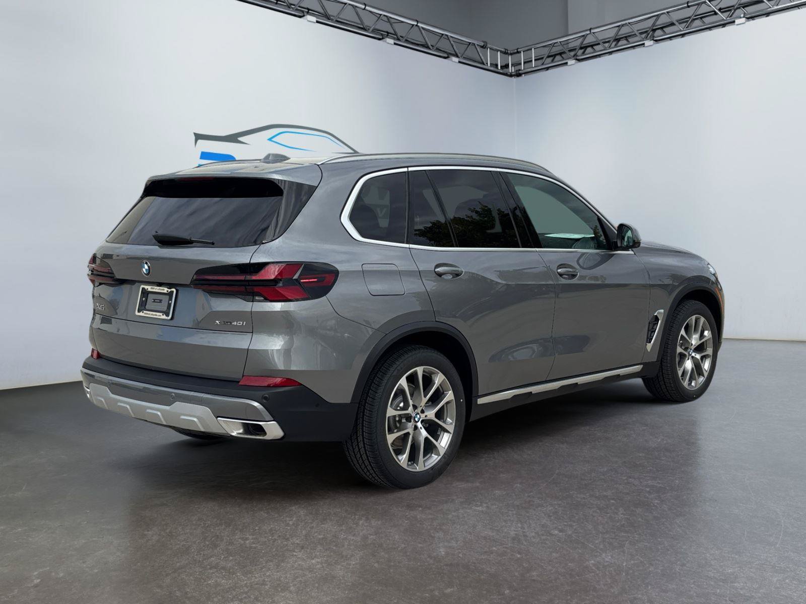 Used 2026 BMW X5 xDrive40i AWD/4WD image 3