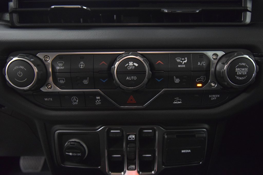 New 2026 Jeep Gladiator Sport AWD/4WD image 26