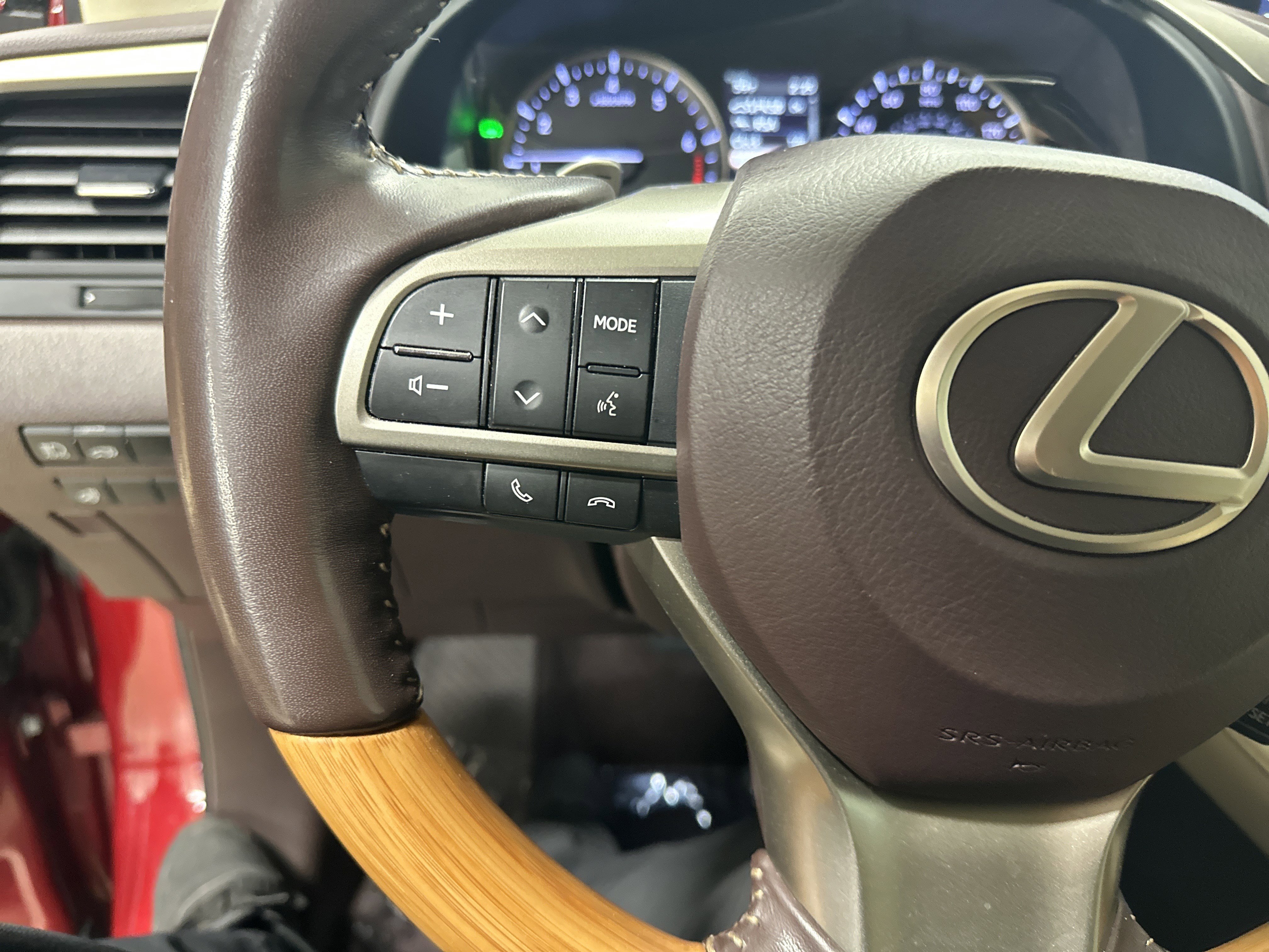 Used 2020 Lexus RX 350 FWD w/ Premium Package image 19