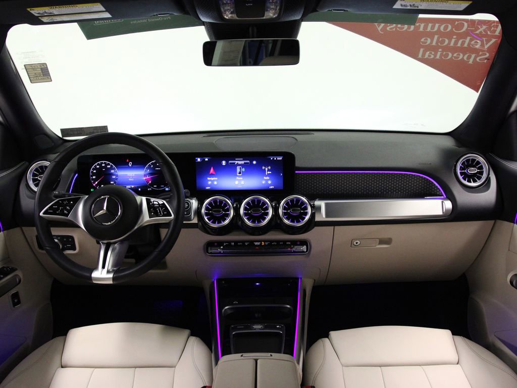 Certified 2025 Mercedes-Benz GLB 250 4MATIC image 2