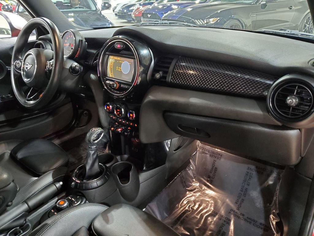 Used 2017 MINI Cooper S image 15