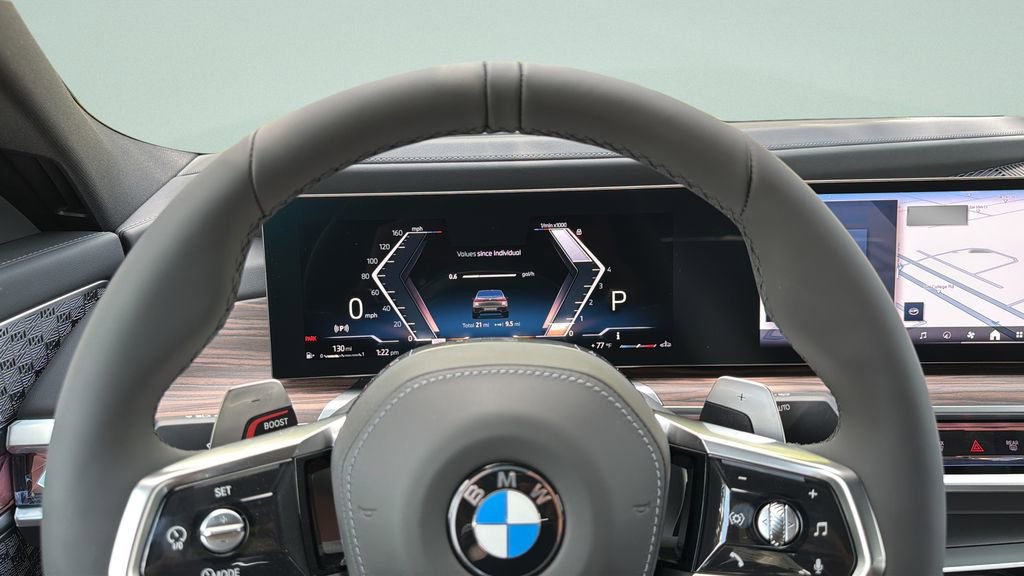 New 2026 BMW 760i xDrive w/ Premium Package image 15