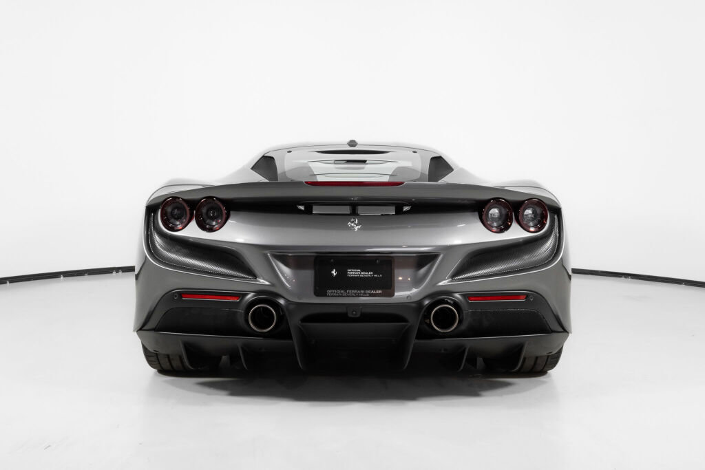 Used 2022 Ferrari F8 Tributo image 7