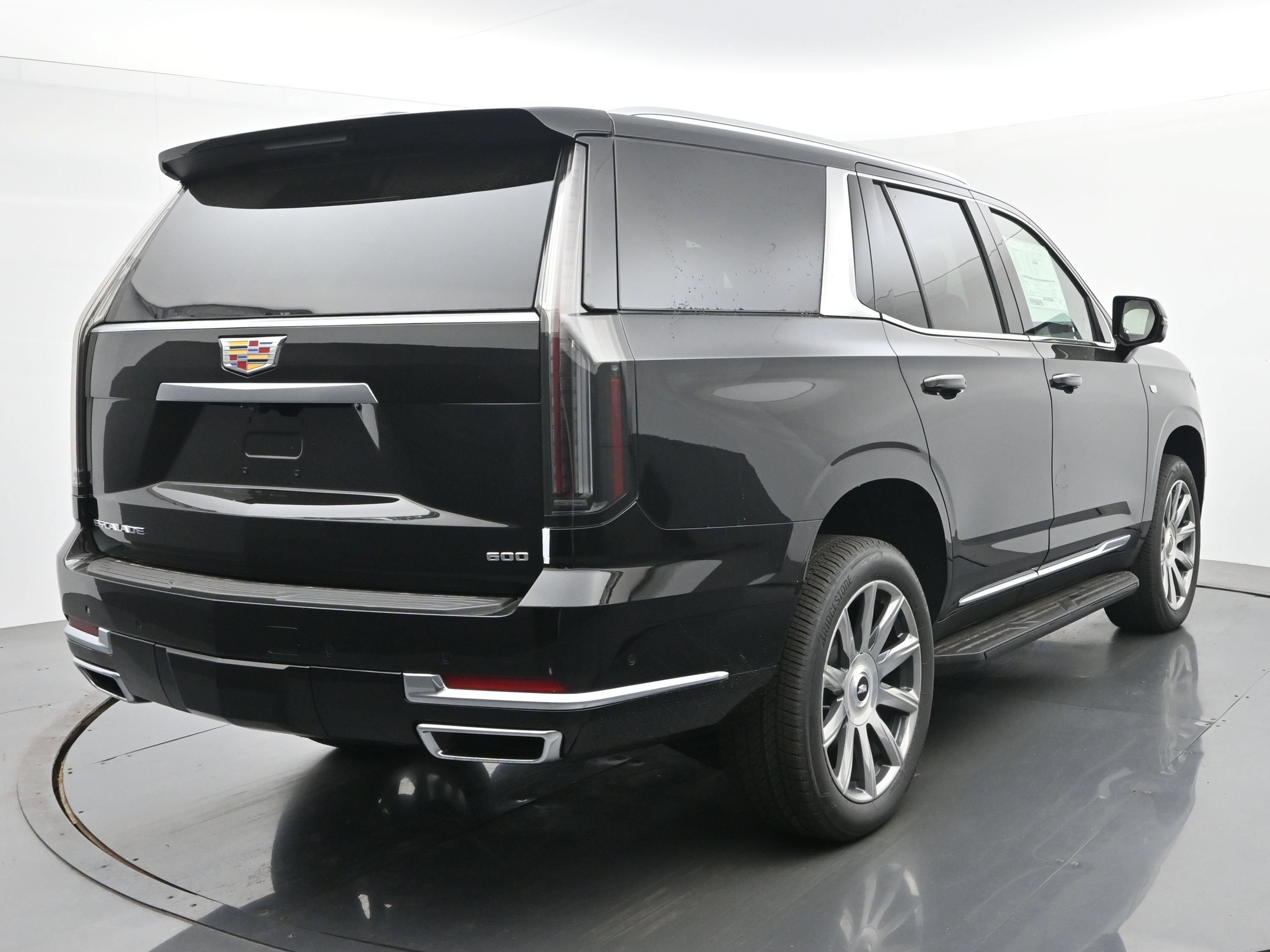 New 2026 Cadillac Escalade 4WD w/ LPO, Floor Liner Package image 5