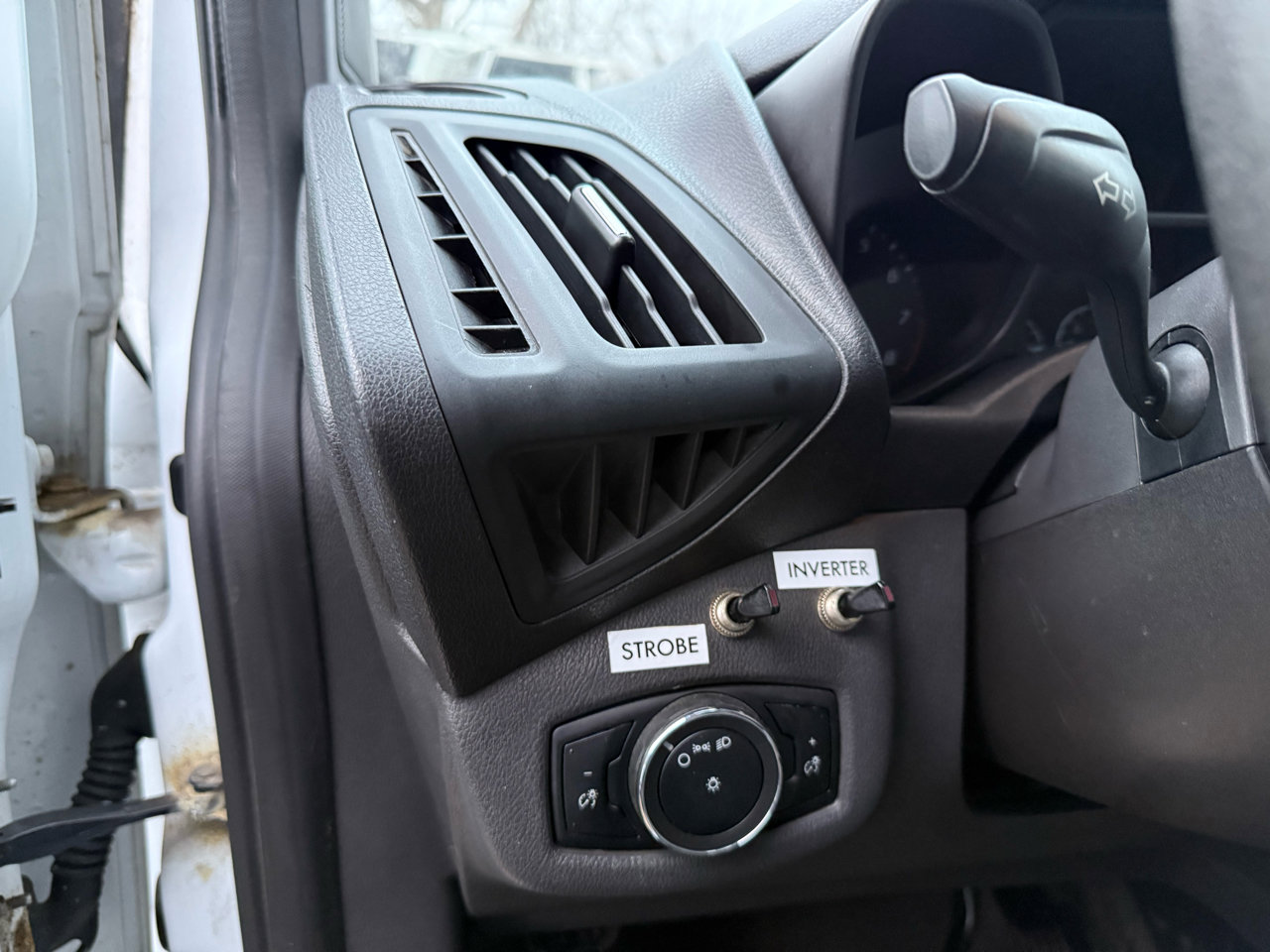 Used 2016 Ford Transit Connect XL image 7