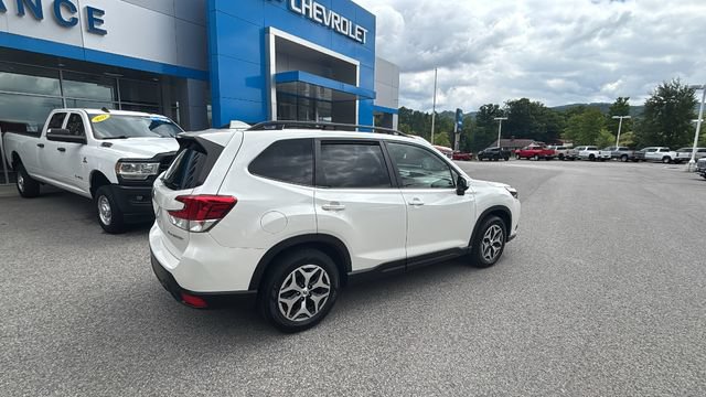 Used 2023 Subaru Forester Premium AWD/4WD image 4
