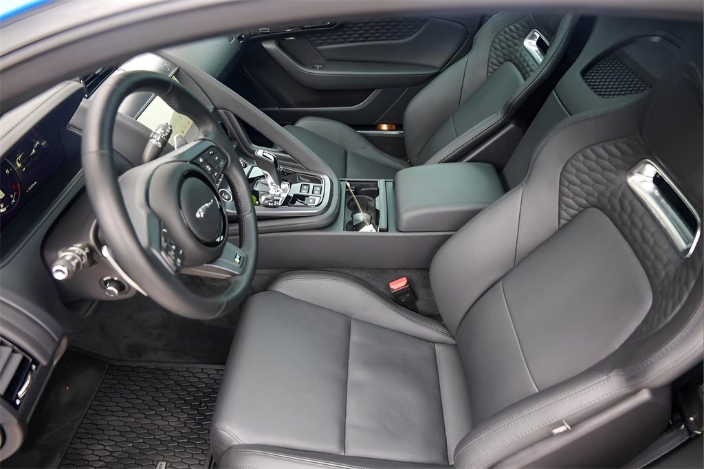 Used 2023 Jaguar F-TYPE R image 9