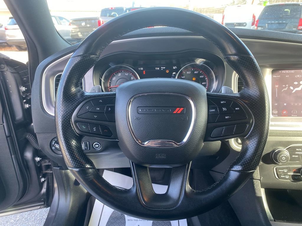 Used 2020 Dodge Charger SXT image 15
