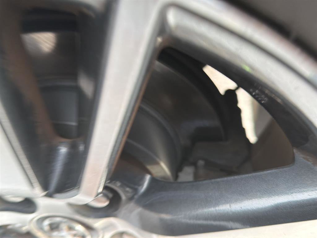 Used 2016 Toyota RAV4 XLE image 35