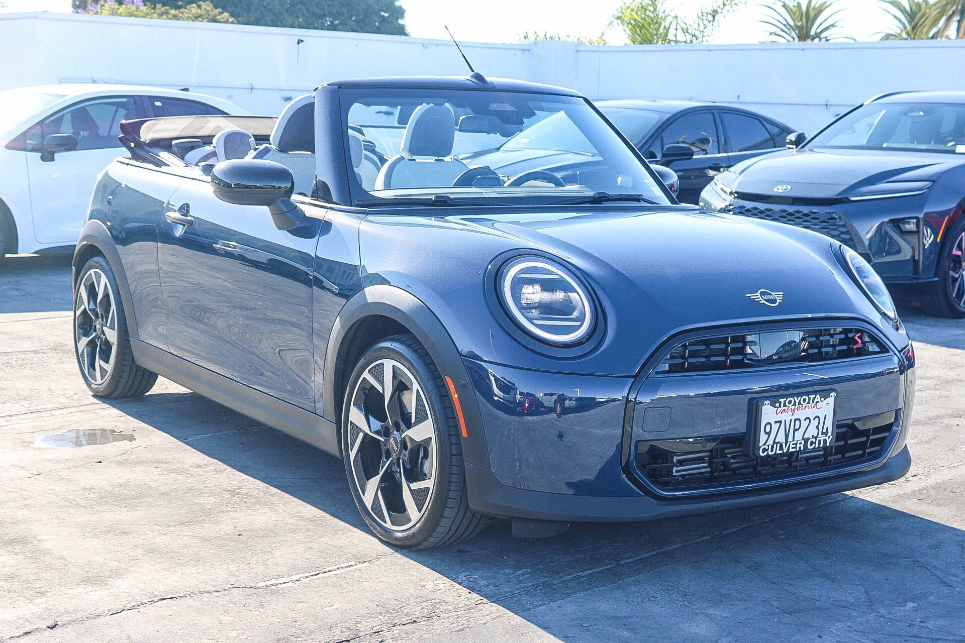 Used 2025 MINI Cooper S FWD image 14