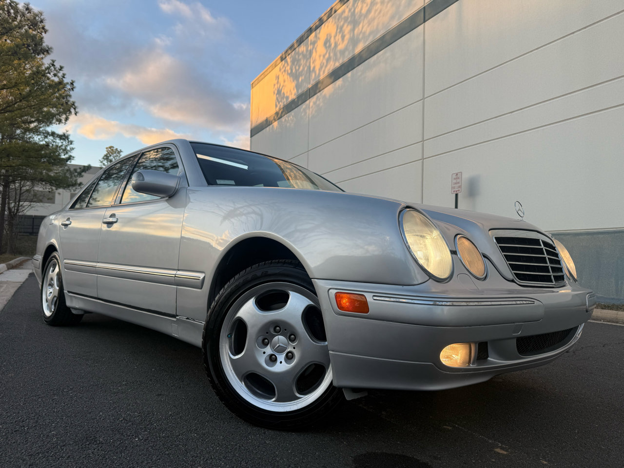 Used 2000 Mercedes-Benz E 430 Sedan image 6