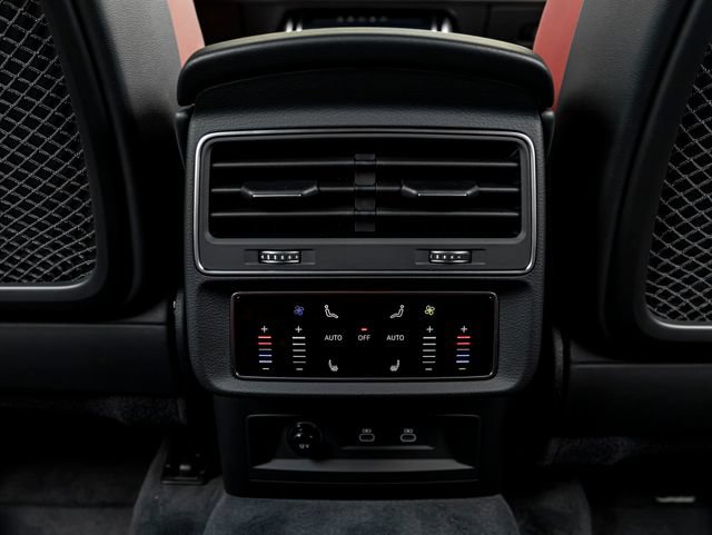 New 2026 Audi SQ8 Premium Plus AWD/4WD image 28
