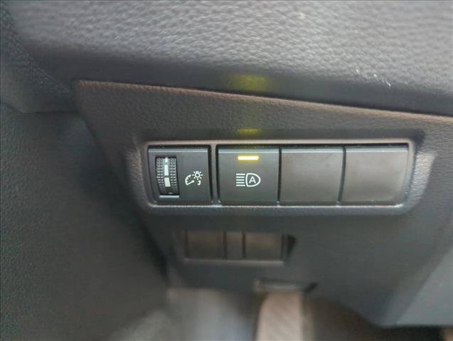 Certified 2025 Toyota Corolla Cross XLE FWD image 13