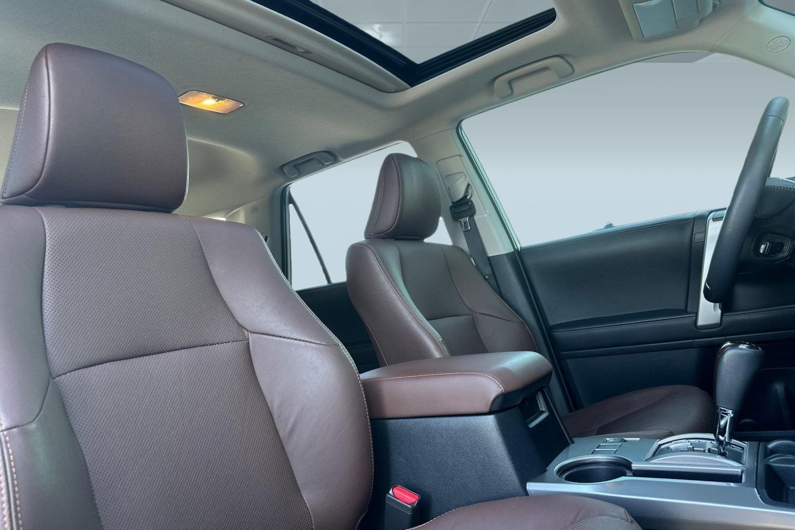 Used 2022 Toyota 4Runner Limited image 31