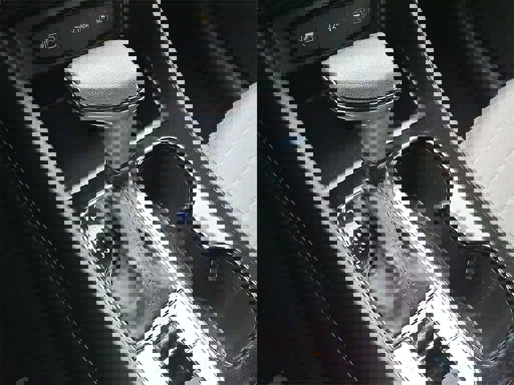 Used 2022 Hyundai Santa Cruz SEL image 15