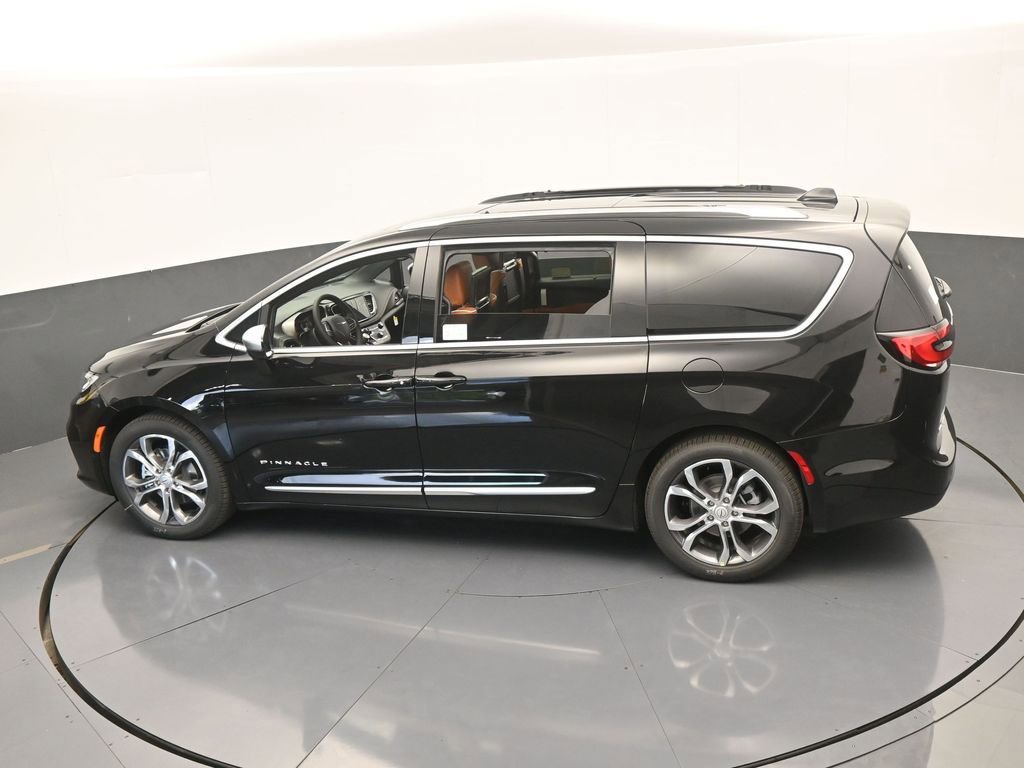 New 2026 Chrysler Pacifica Pinnacle image 55