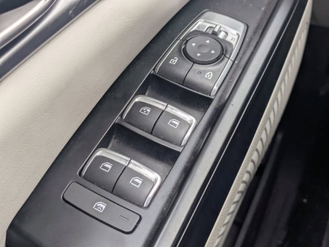 Used 2024 Kia Carnival LX FWD image 20