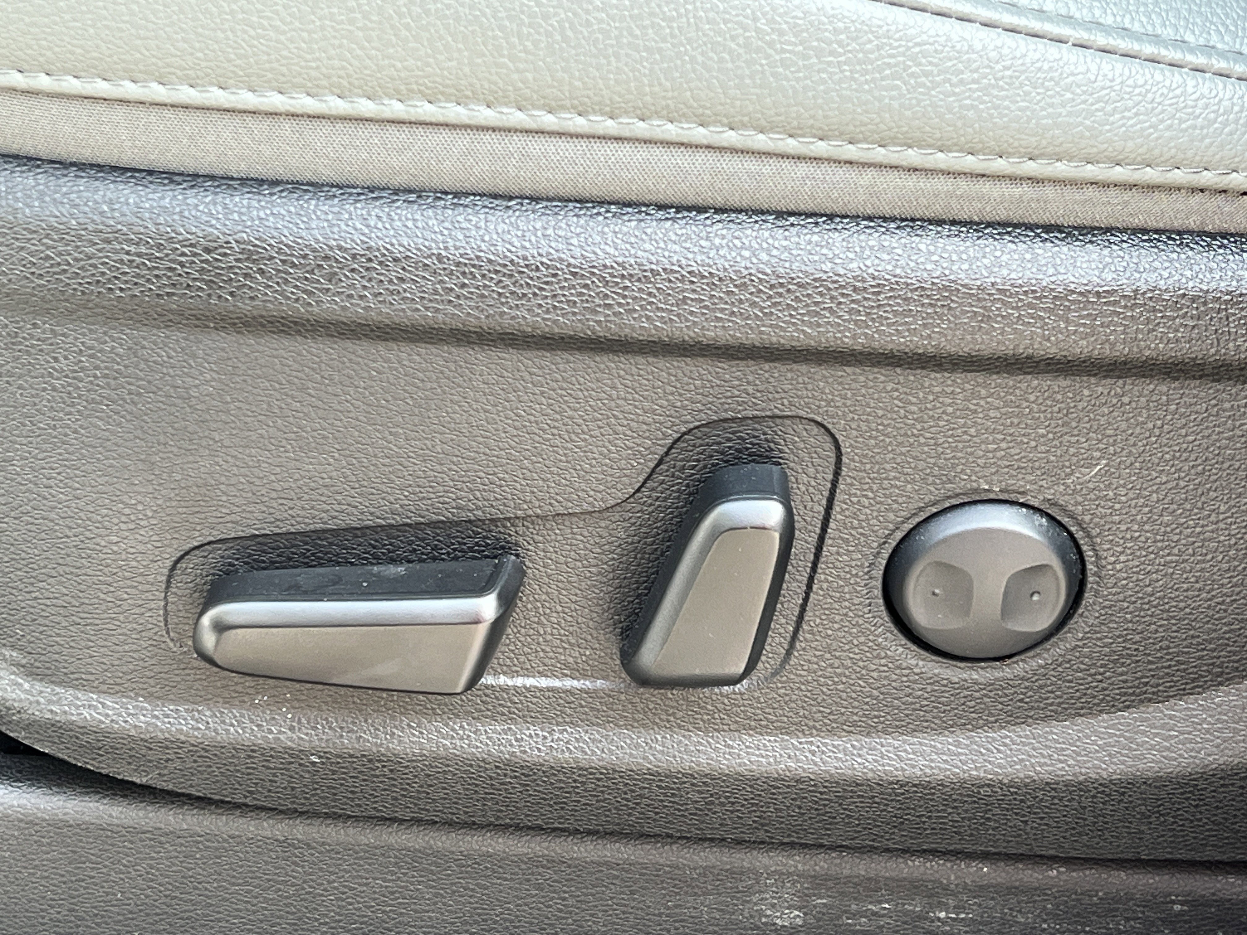 Used 2023 Kia Telluride EX X-Line image 22