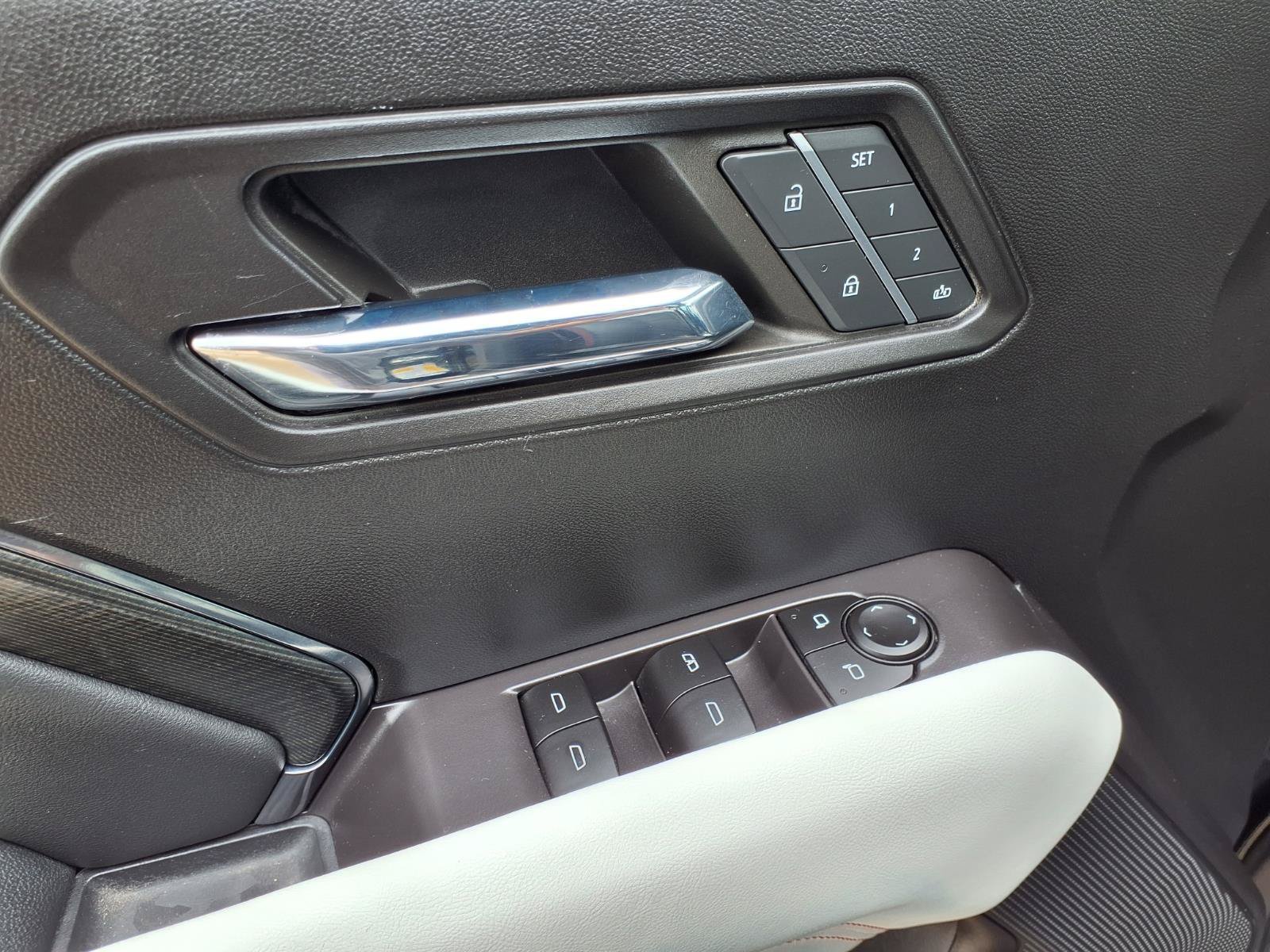 Used 2024 GMC Canyon AT4X AWD/4WD image 22