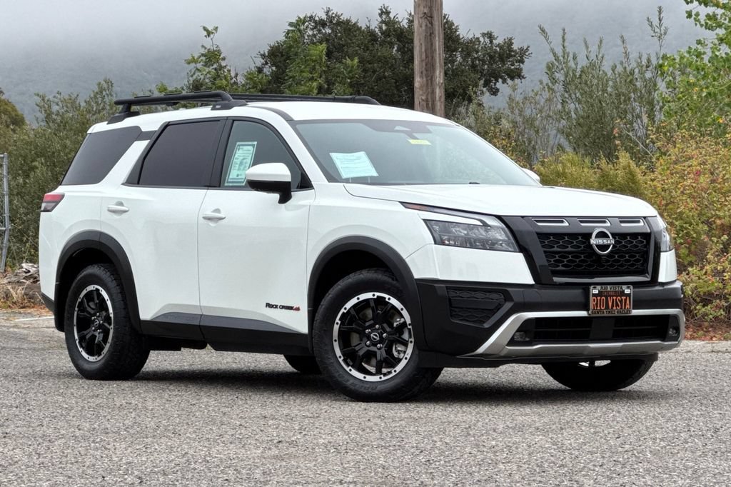 Used 2024 Nissan Pathfinder Rock Creek AWD/4WD image 2
