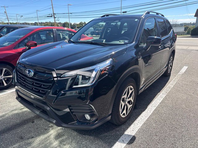 Used 2023 Subaru Forester Premium AWD/4WD image 1