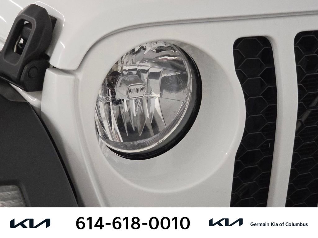 Used 2020 Jeep Gladiator Sport w/ Quick Order Package 24S AWD/4WD image 15