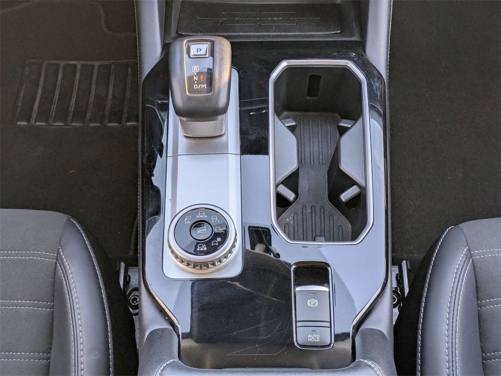 Used 2025 Mitsubishi Outlander SE image 36