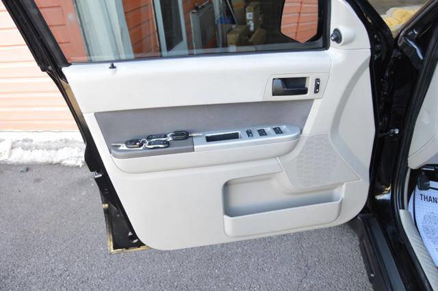 Used 2009 Ford Escape 2WD Hybrid image 32