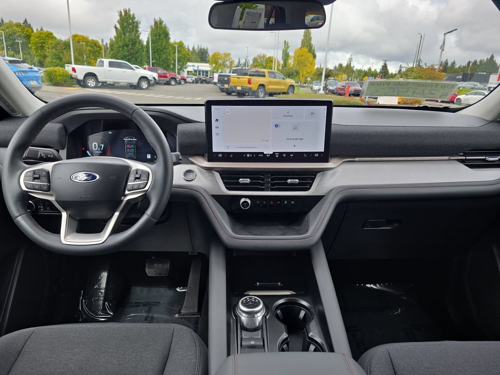 Certified 2025 Ford Explorer Active AWD/4WD image 6