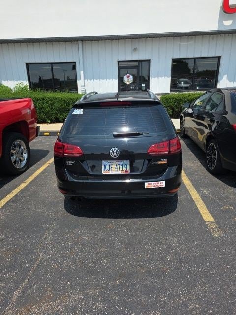 Used 2017 Volkswagen Golf SEL FWD image 12