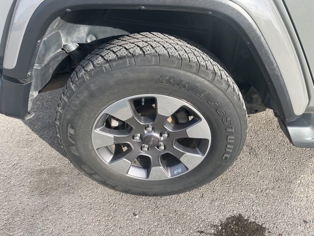 Used 2019 Jeep Wrangler Unlimited Sahara image 21