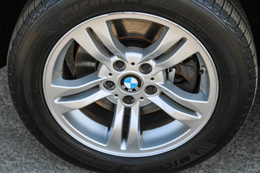 Used 2006 BMW X3 3.0i image 10