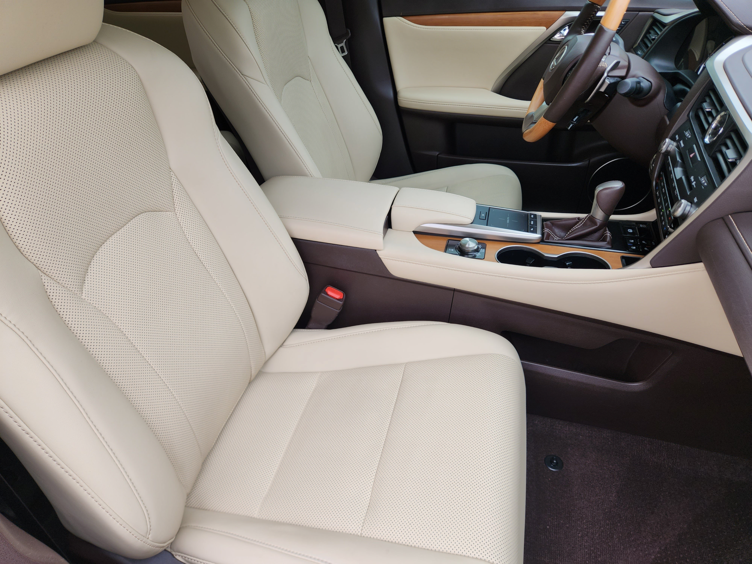 Certified 2020 Lexus RX 350 FWD w/ Premium Package image 6