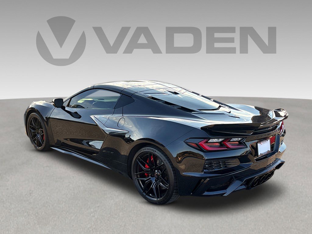 Used 2023 Chevrolet Corvette Z06 image 30