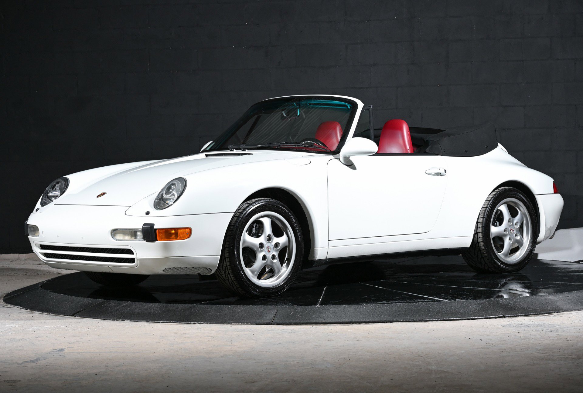 Used 1996 Porsche 911 Carrera image 31
