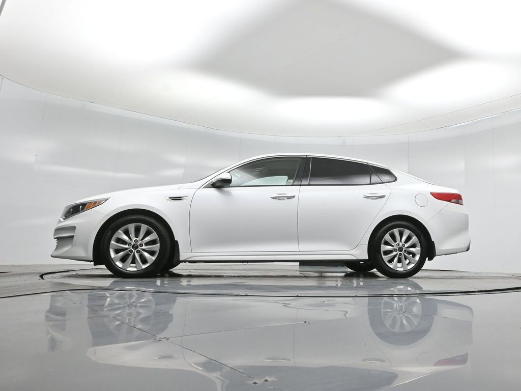 Used 2016 Kia Optima EX w/ Premium Package image 48