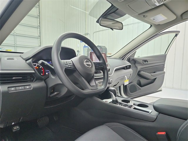 New 2025 Nissan Altima 2.5 S image 18