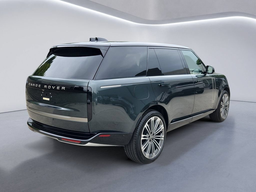 New 2025 Land Rover Range Rover Long Wheelbase SE AWD/4WD image 5