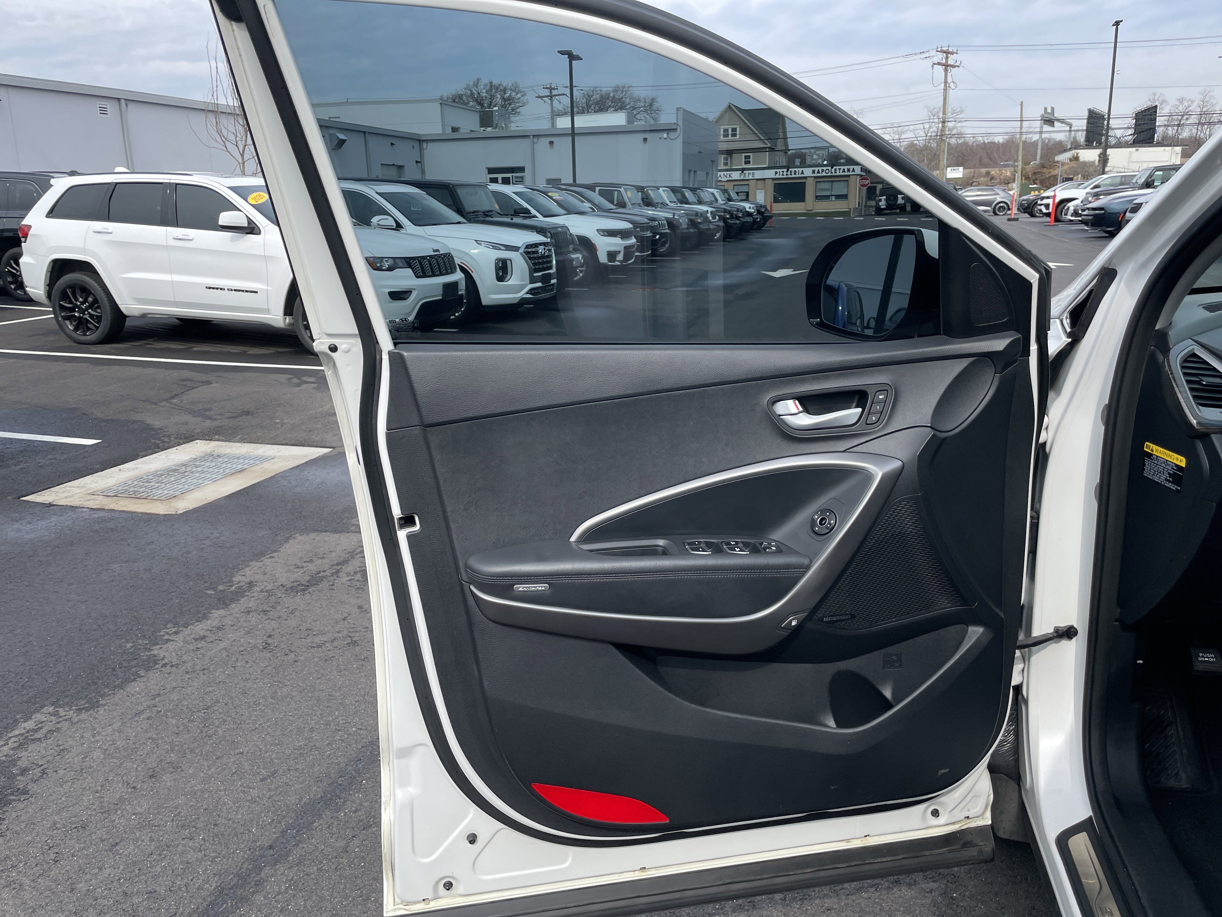 Used 2016 Hyundai Santa Fe SE w/ Option Group 03 image 38