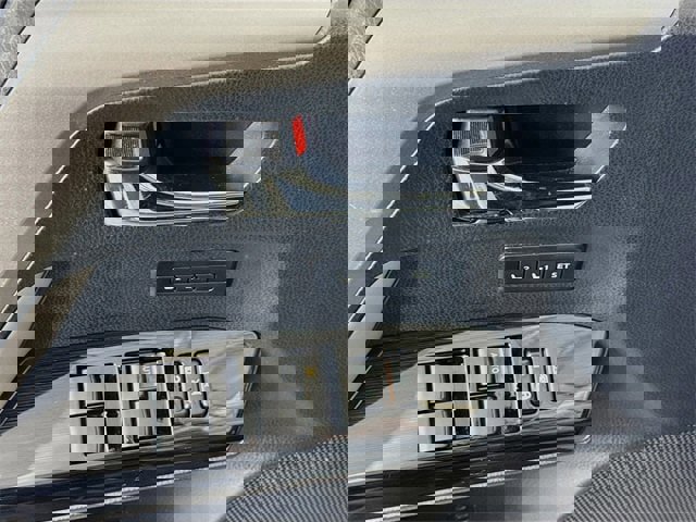 Certified 2018 Toyota RAV4 Limited image 18